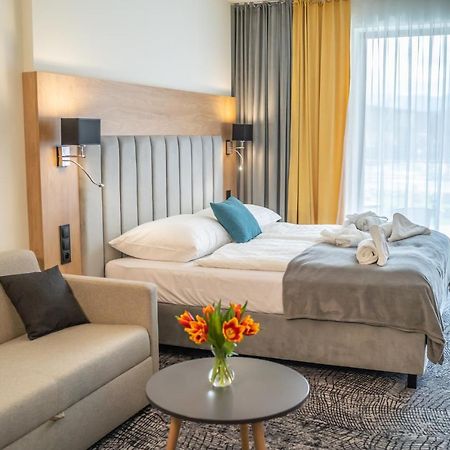 Lux Apartman V Hoteli Akvamarin Bešeňová Eksteriør bilde
