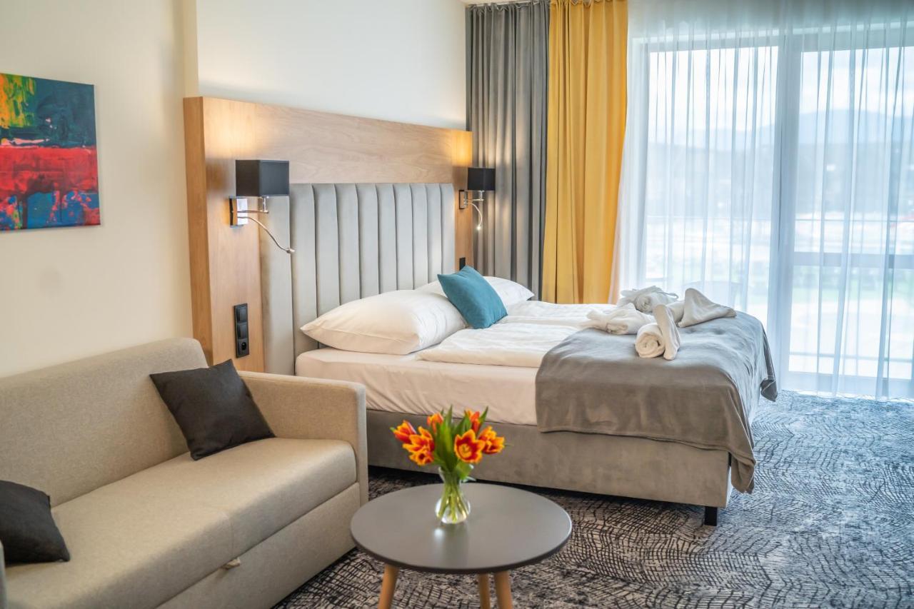 Lux Apartman V Hoteli Akvamarin Bešeňová Eksteriør bilde
