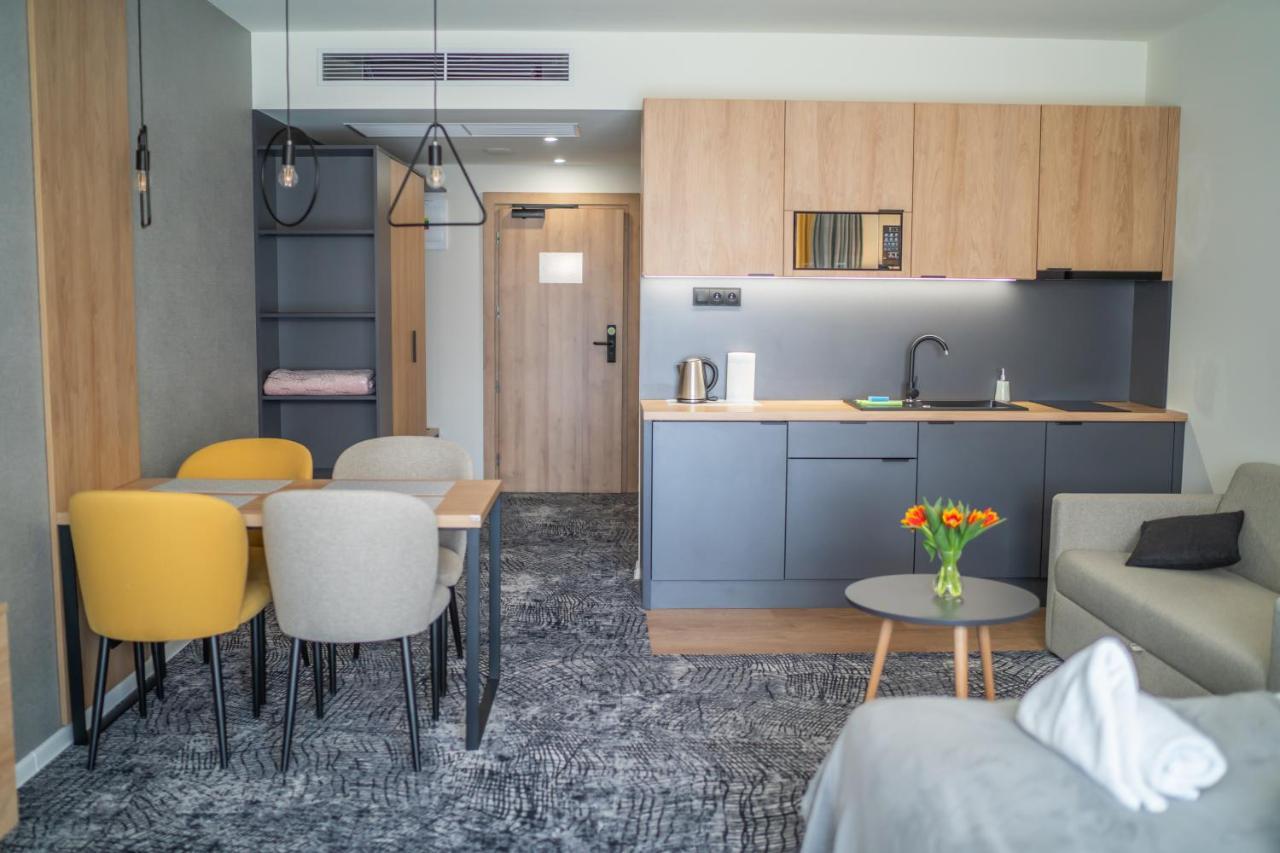 Lux Apartman V Hoteli Akvamarin Bešeňová Eksteriør bilde